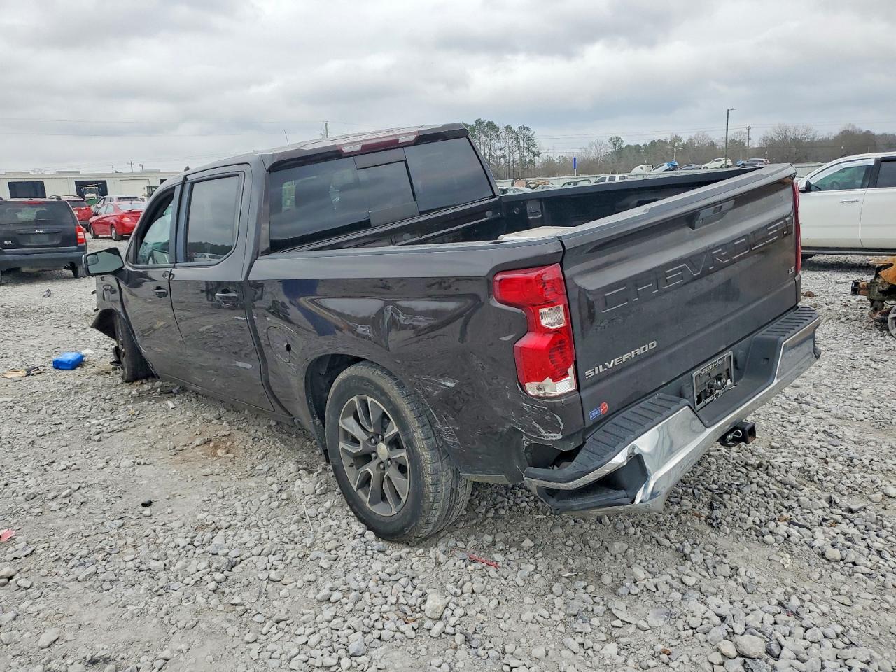 2020 CHEVROLET SILVERADO C1500 LT photo 3