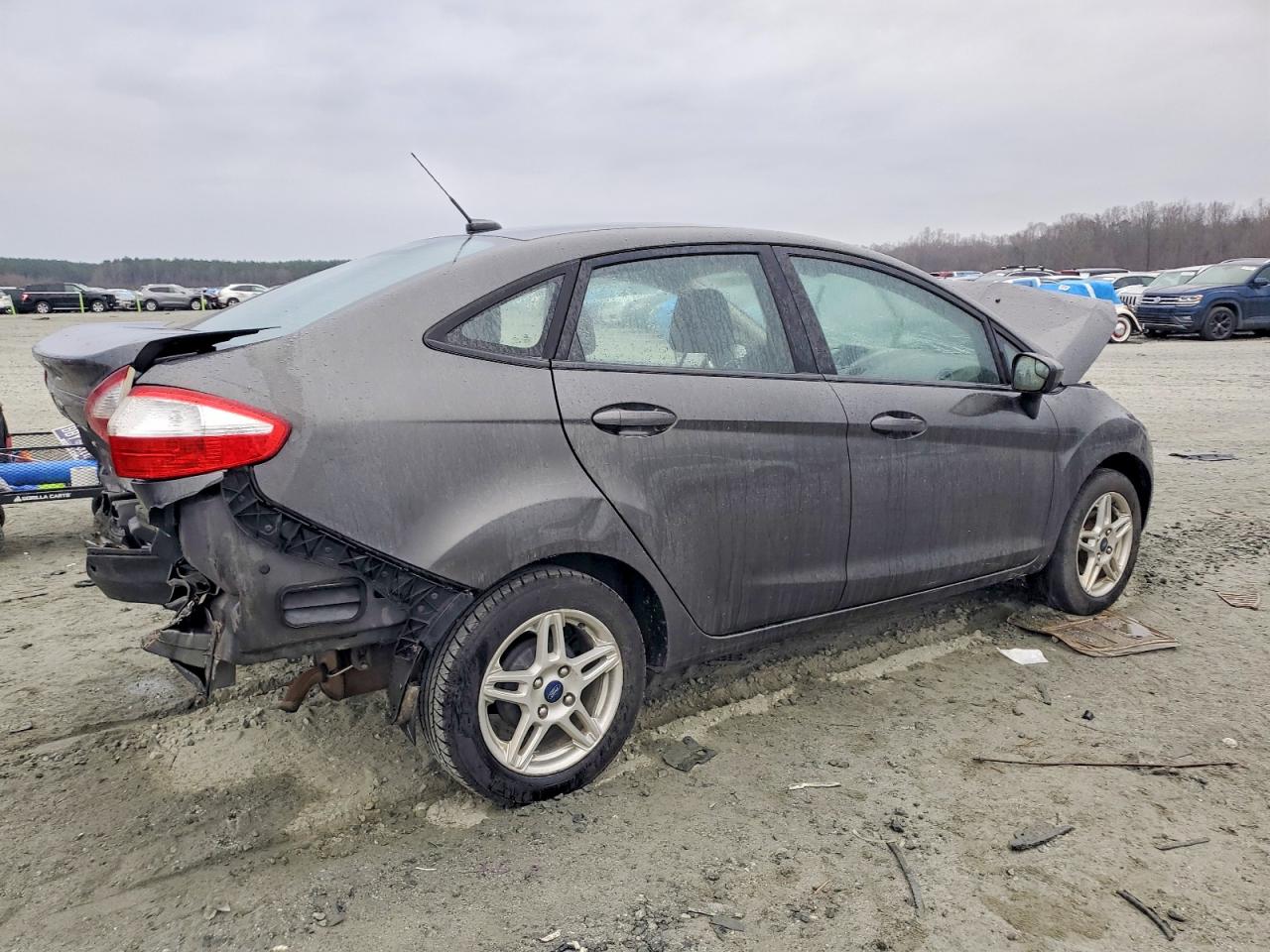 2019 FORD FIESTA SE photo 3