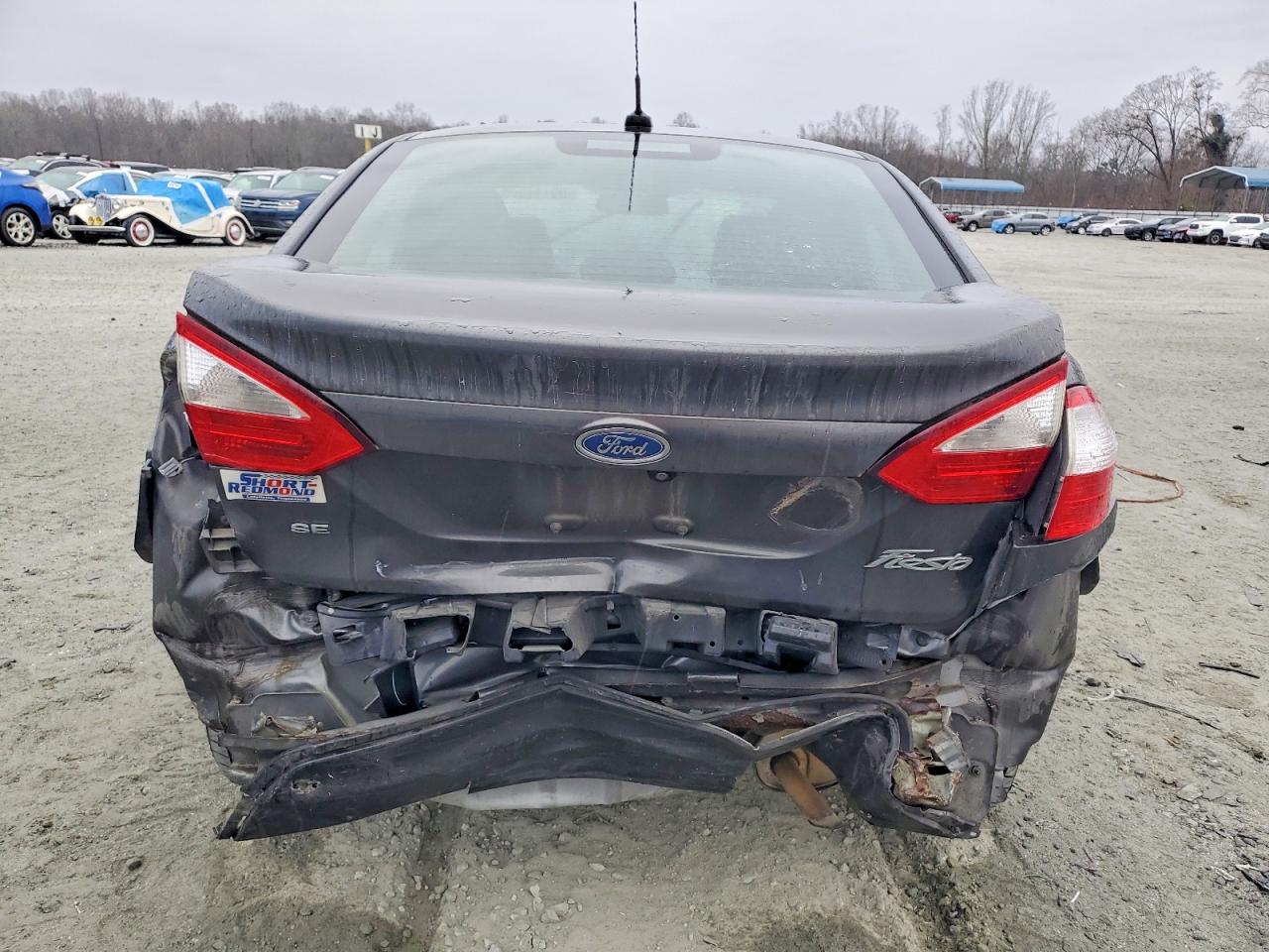 2019 FORD FIESTA SE photo 6