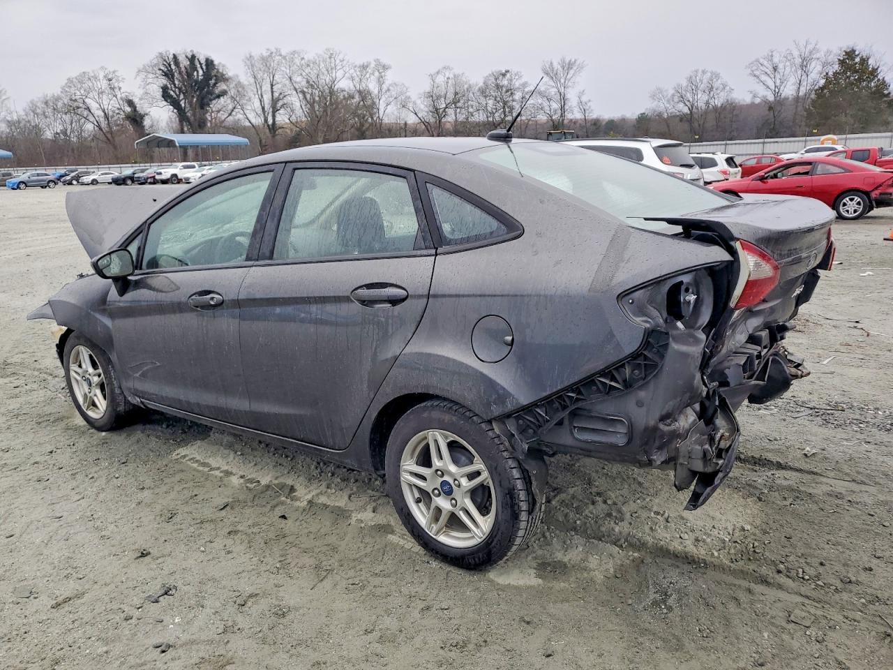 2019 FORD FIESTA SE photo 2