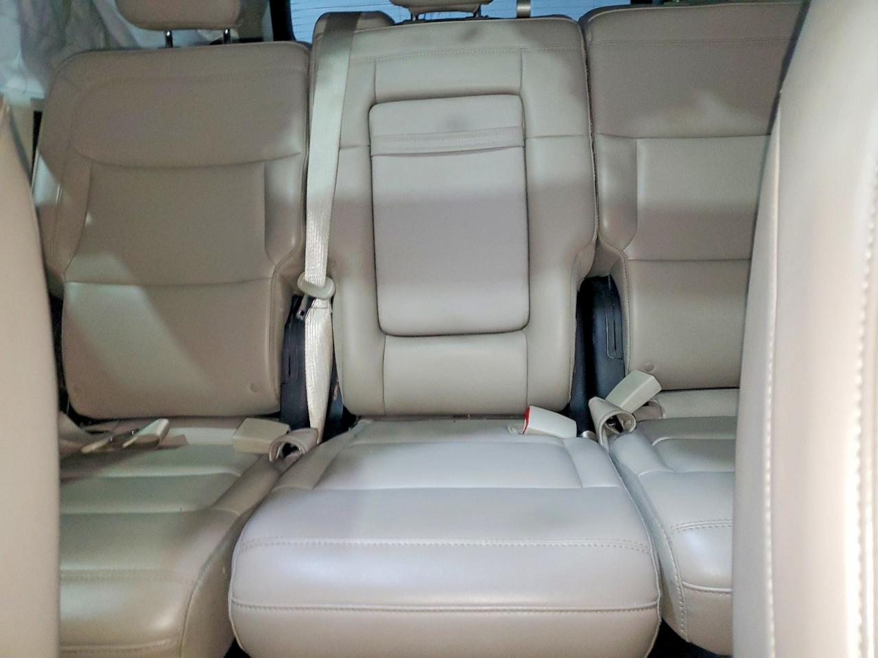 2021 FORD EXPLORER XLT photo 10