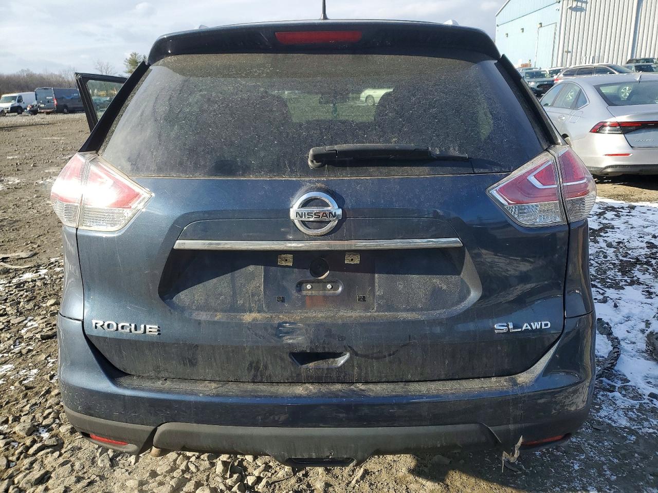 2016 NISSAN ROGUE S photo 6