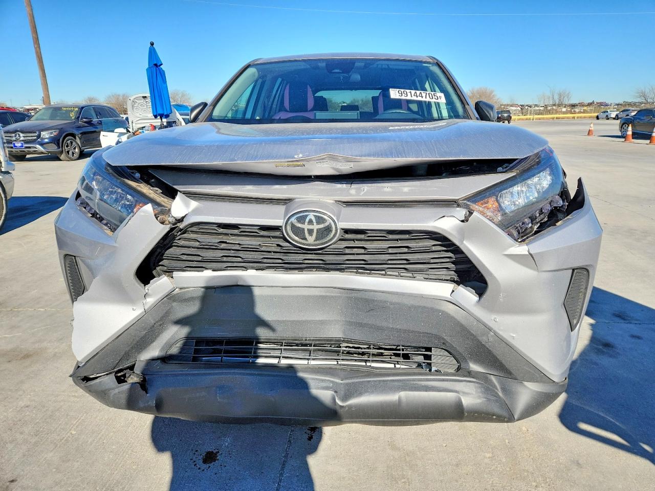 2022 TOYOTA RAV4 LE photo 5