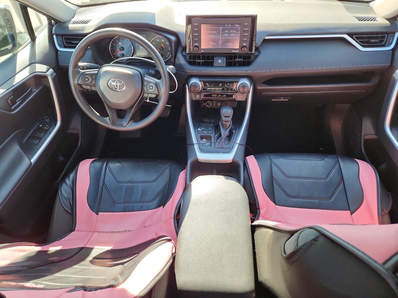 2022 TOYOTA RAV4 LE photo 8