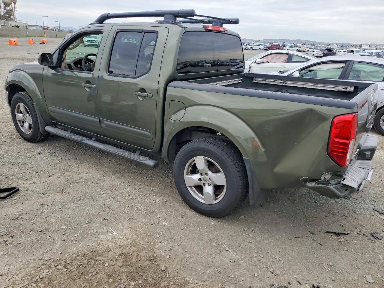2005 NISSAN FRONTIER CREW CAB LE photo 2