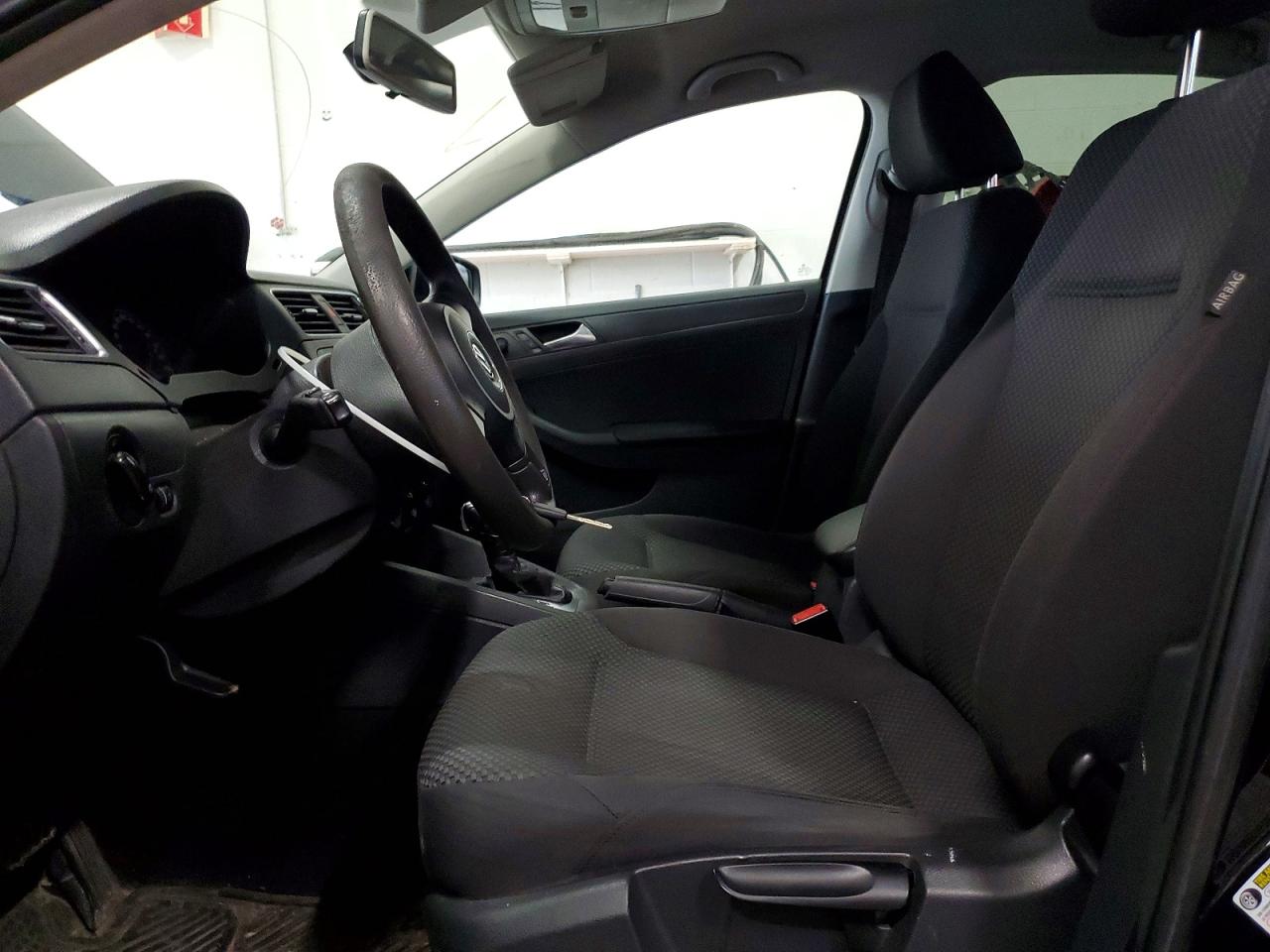 2013 VOLKSWAGEN JETTA BASE photo 13