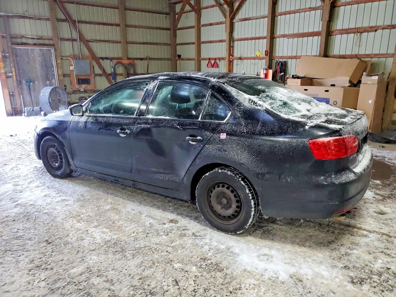 2013 VOLKSWAGEN JETTA BASE photo 3
