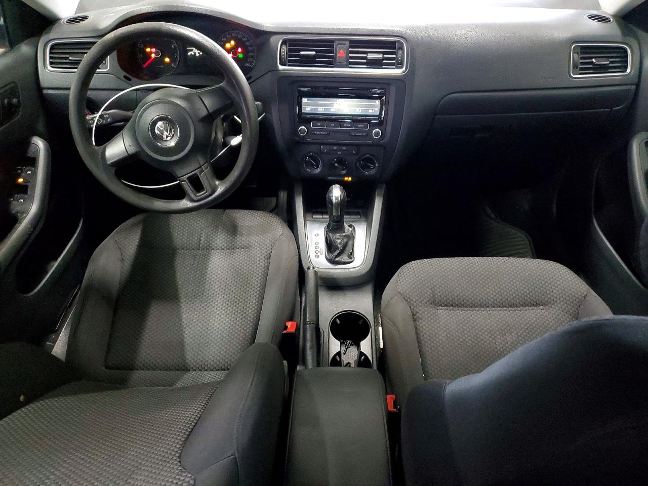 2013 VOLKSWAGEN JETTA BASE photo 15