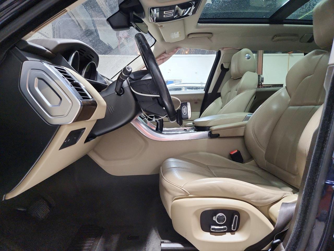 2017 LAND ROVER RANGE ROVER SPORT HSE photo 7