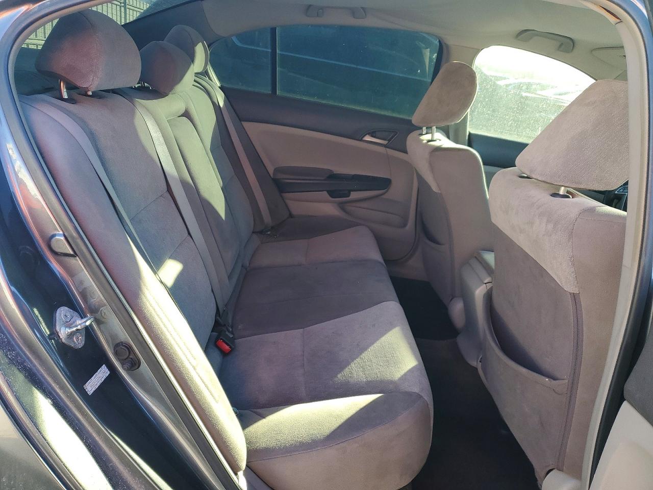2009 HONDA ACCORD LX photo 19
