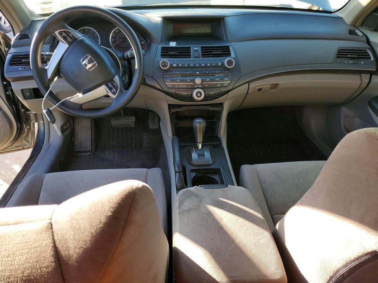2009 HONDA ACCORD LX photo 15