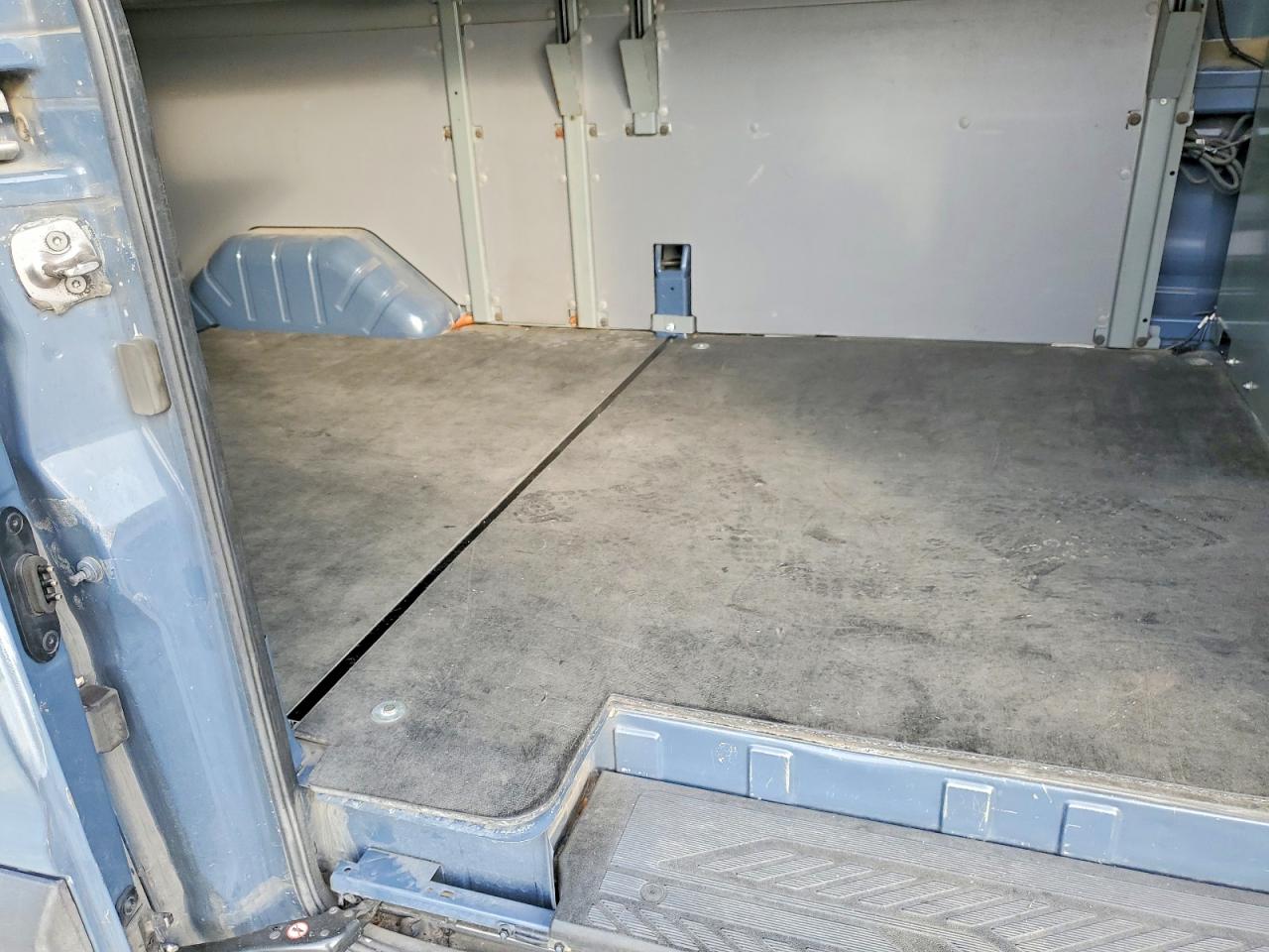 2020 FORD TRANSIT 250 DELIVERY VAN photo 19