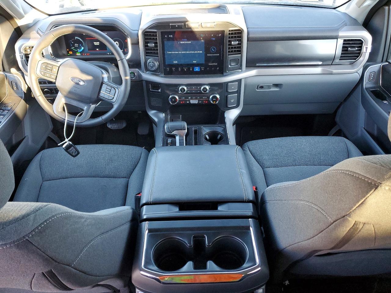 2024 FORD F150 LIGHTNING XLT photo 8