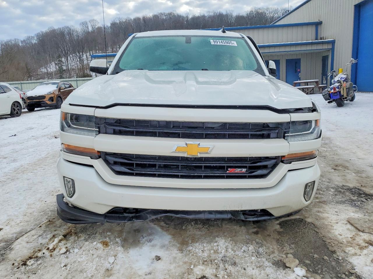 2018 CHEVROLET SILVERADO K1500 LT photo 5