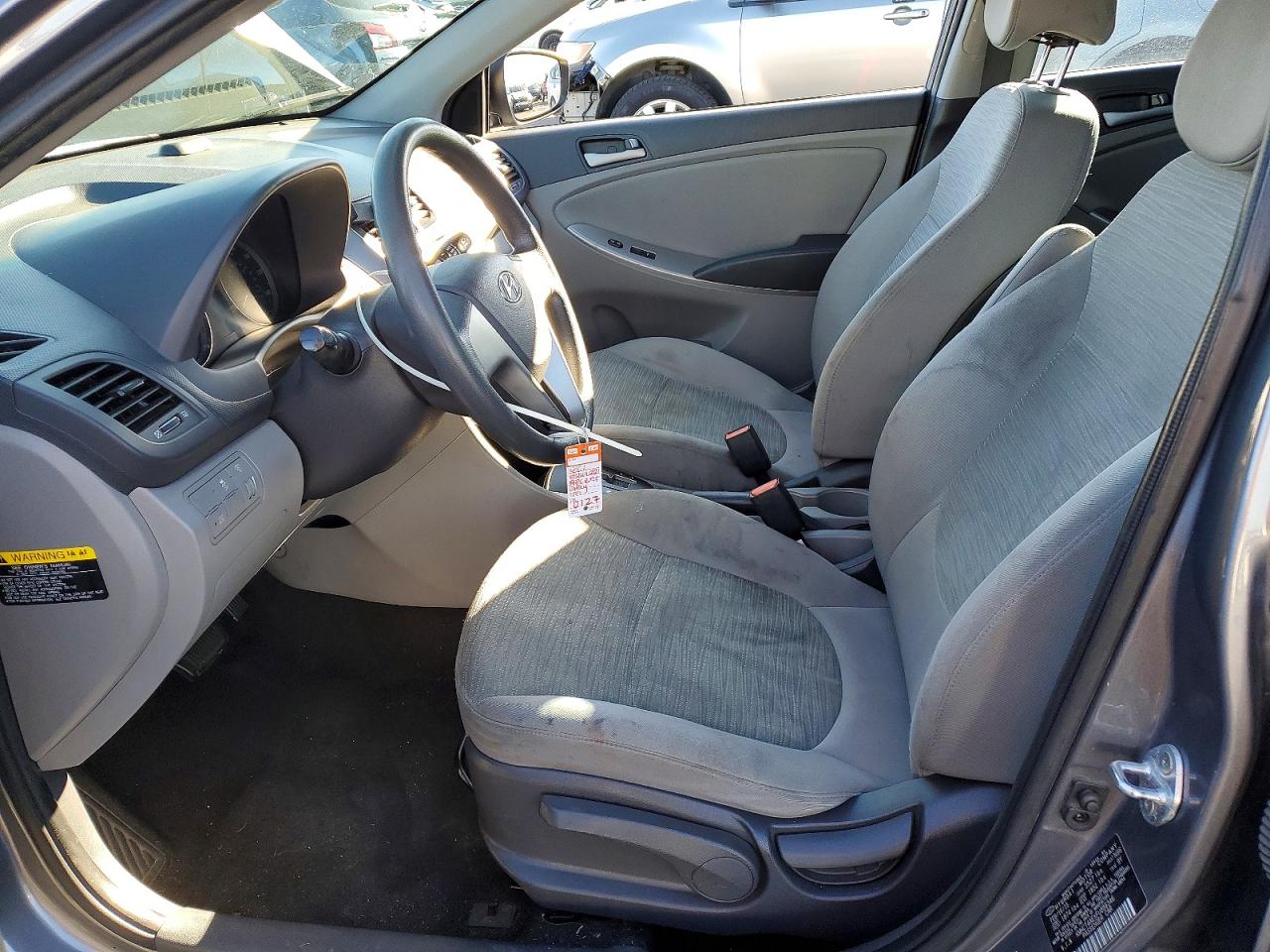 2015 HYUNDAI ACCENT GLS photo 7