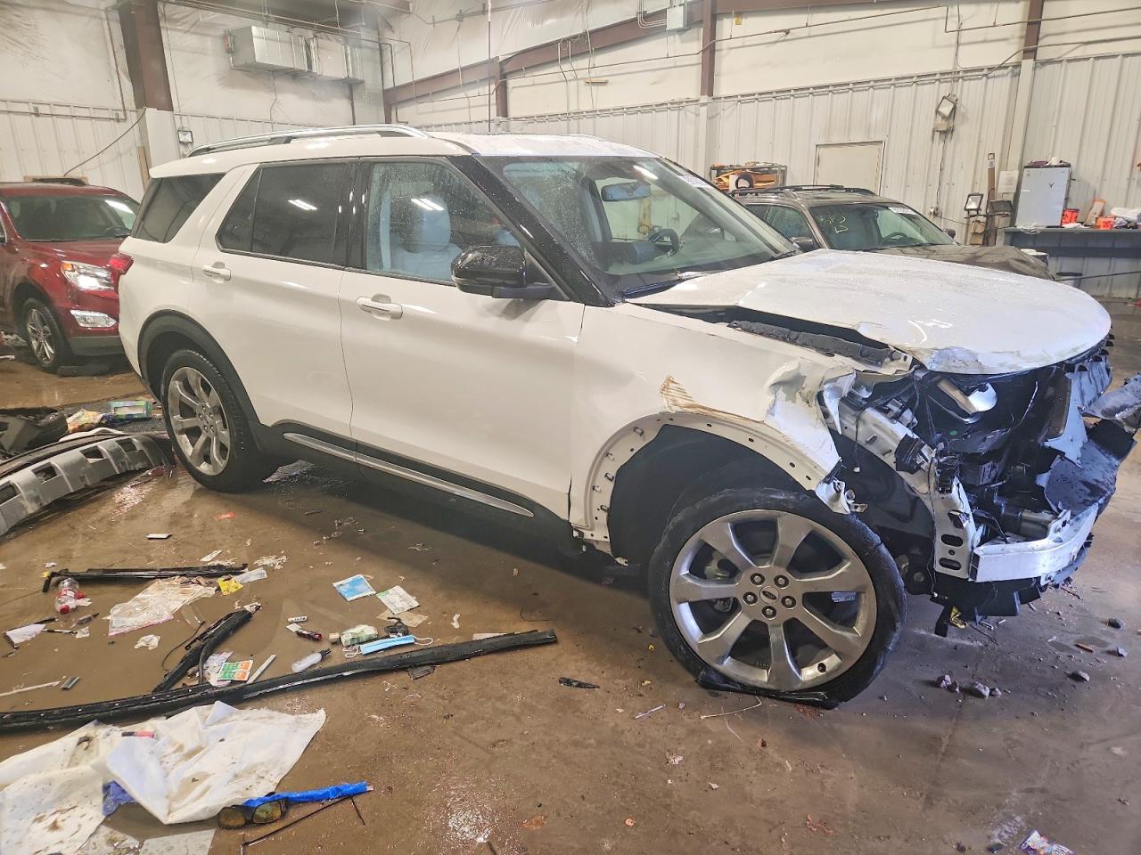 2020 FORD EXPLORER PLATINUM photo 4