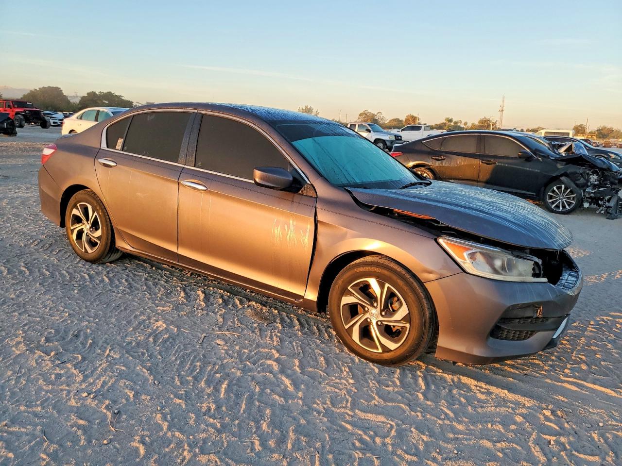 2016 HONDA ACCORD LX photo 7