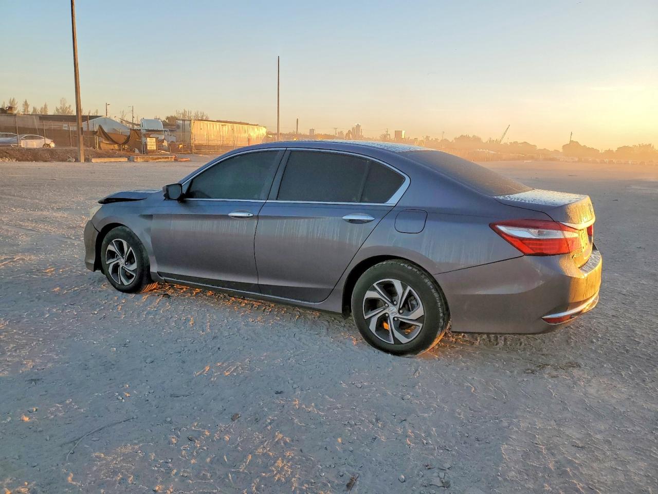 2016 HONDA ACCORD LX photo 3