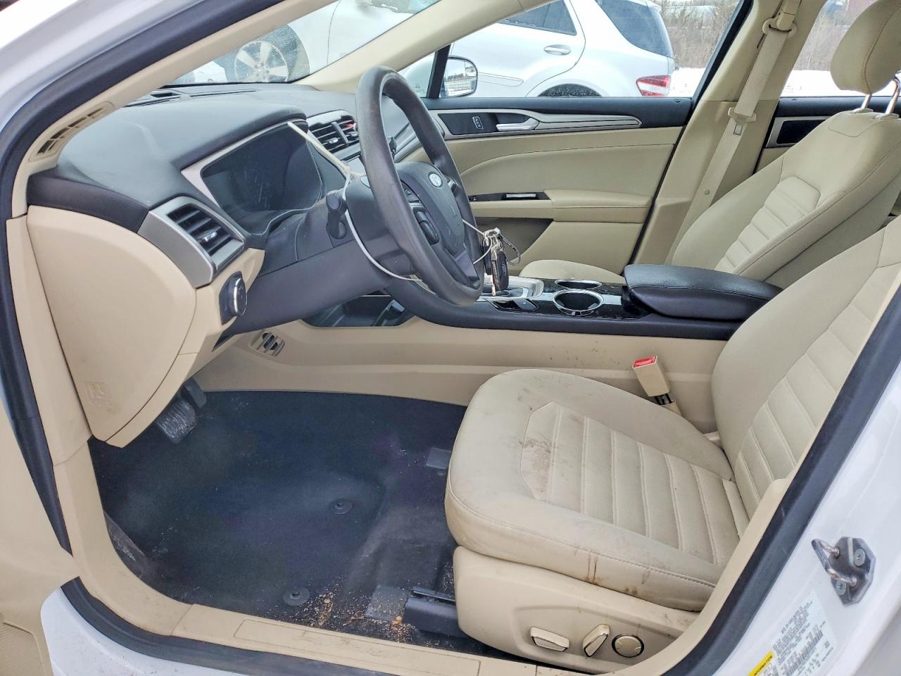 2013 FORD FUSION SE photo 7