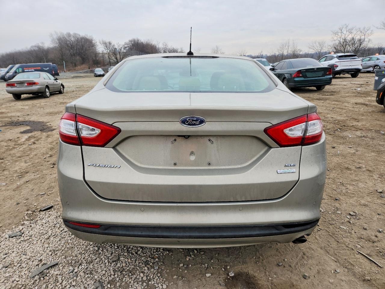 2015 FORD FUSION SE photo 11