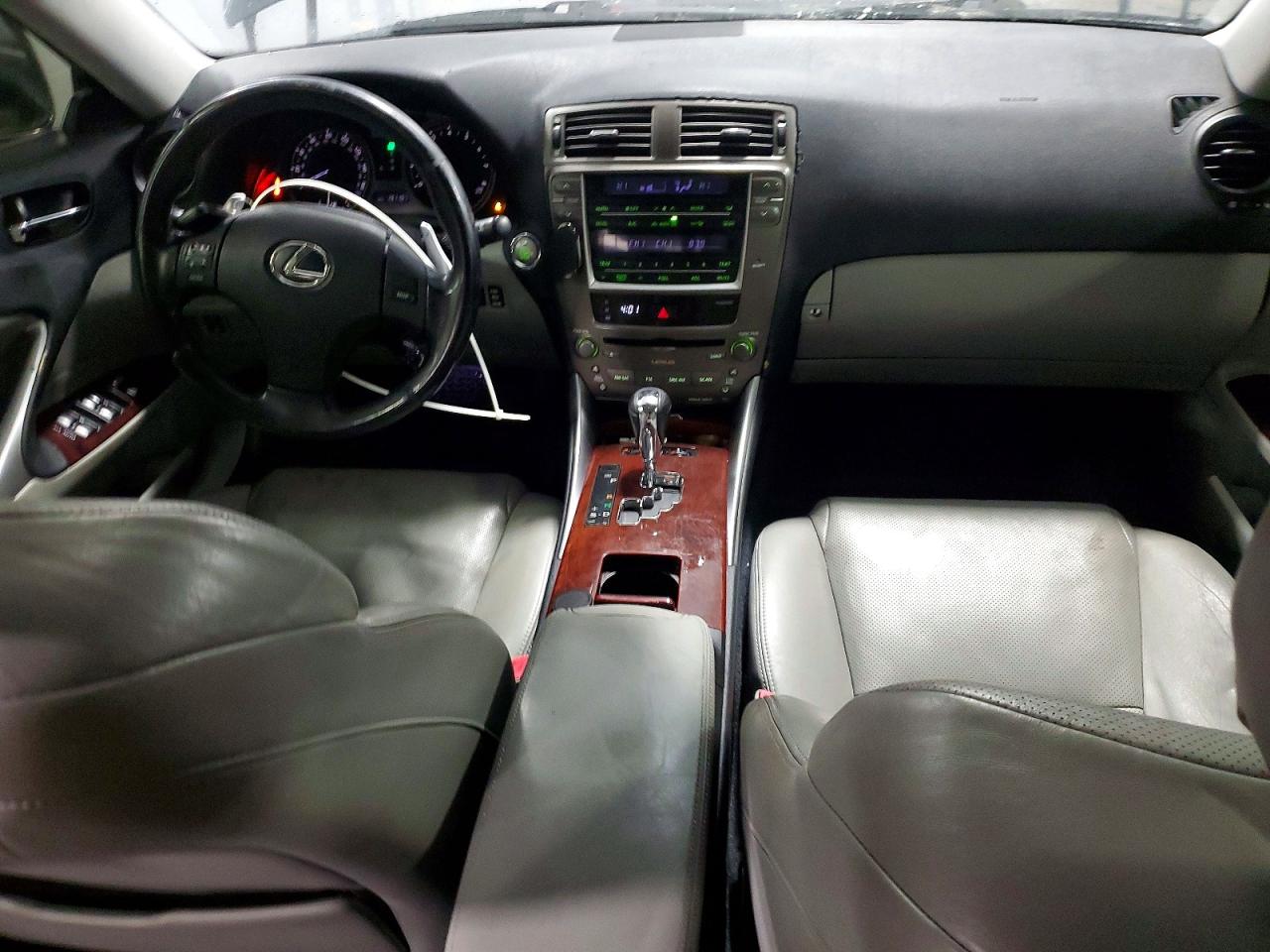 2006 LEXUS IS 350 photo 8