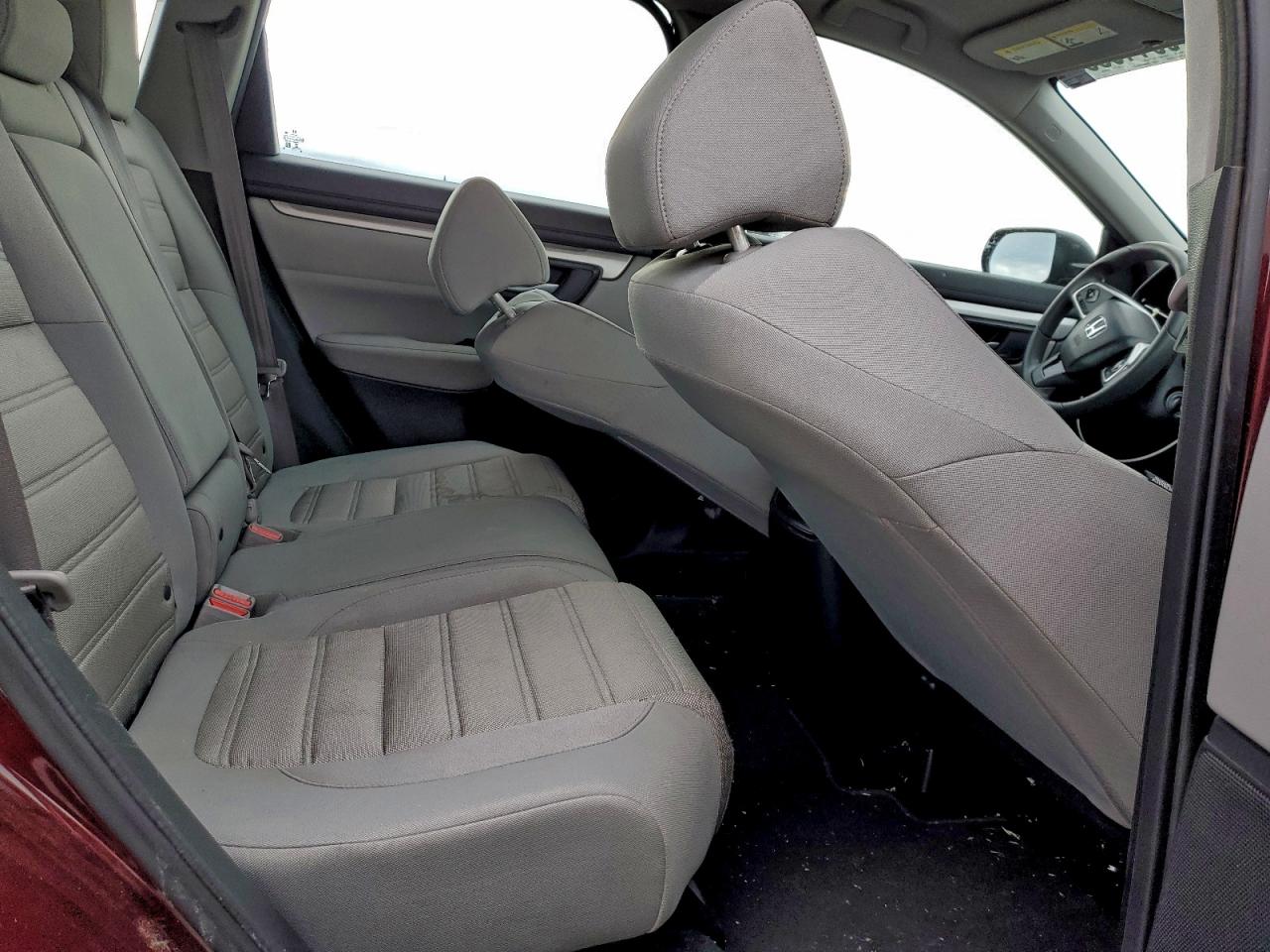 2017 HONDA CR-V LX photo 11