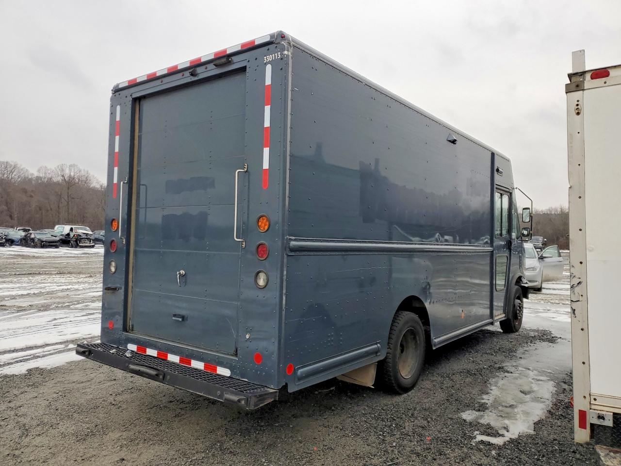 2021 FORD F59 photo 3