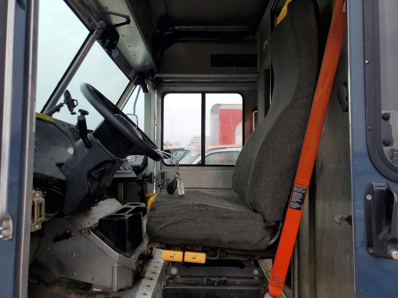 2021 FORD F59 photo 7