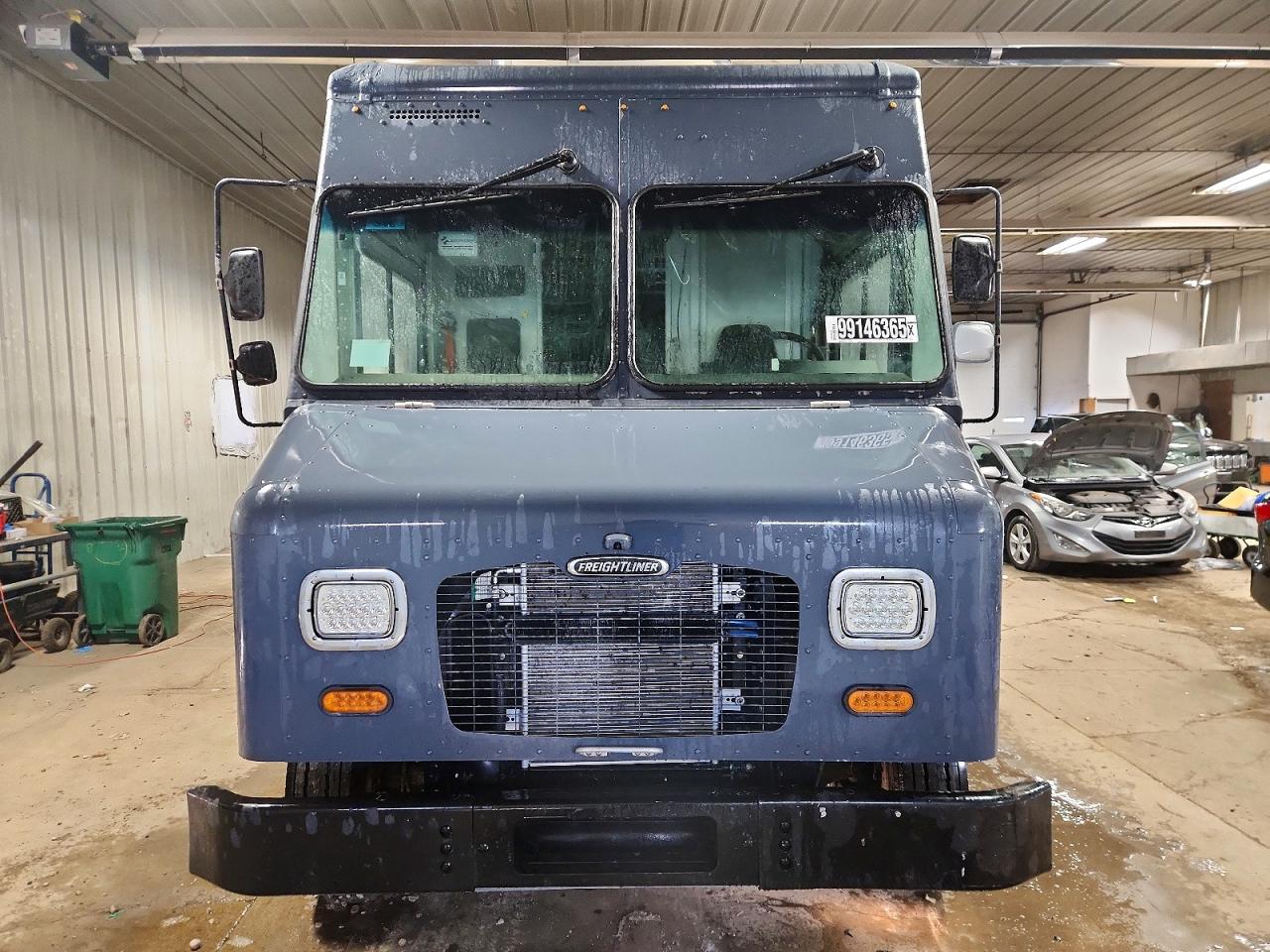 2020 FREIGHTLINER MT45G CHASSIS DELIVERY TRUCK photo 5