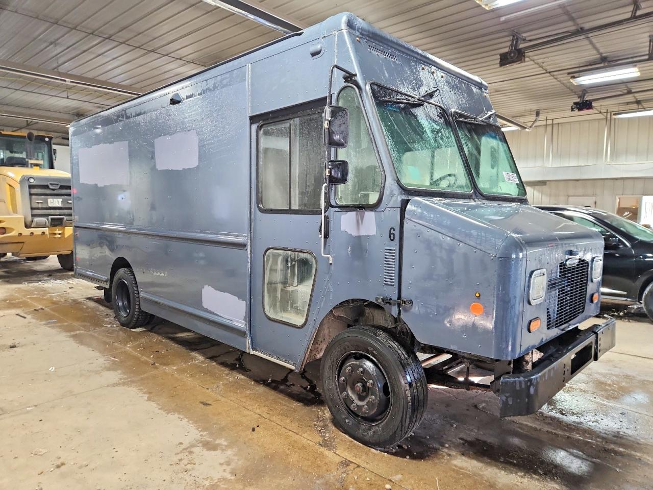 2020 FREIGHTLINER MT45G CHASSIS DELIVERY TRUCK photo 4
