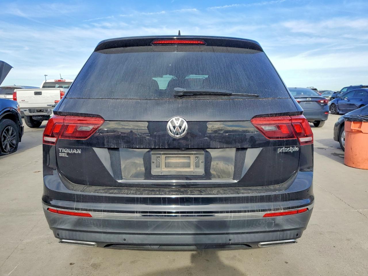 2020 VOLKSWAGEN TIGUAN SE photo 6