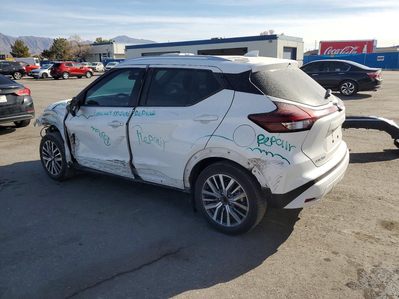 2021 NISSAN KICKS SV photo 2