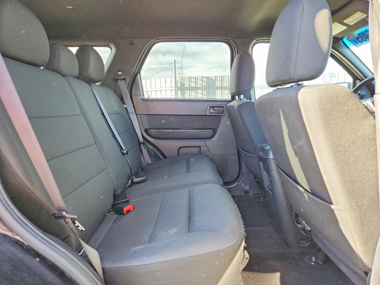 2012 FORD ESCAPE XLT photo 31