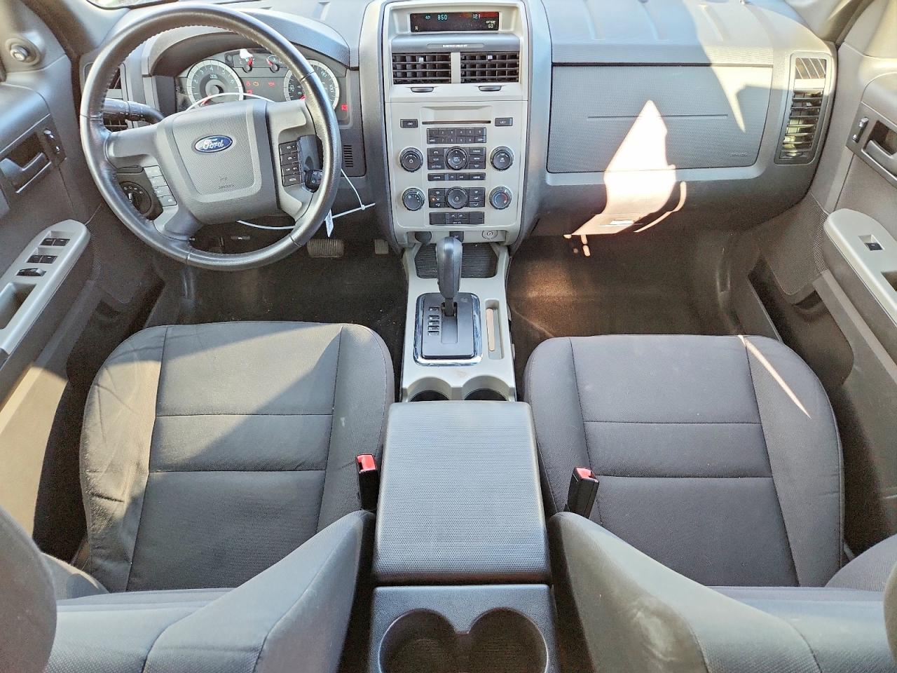 2012 FORD ESCAPE XLT photo 22