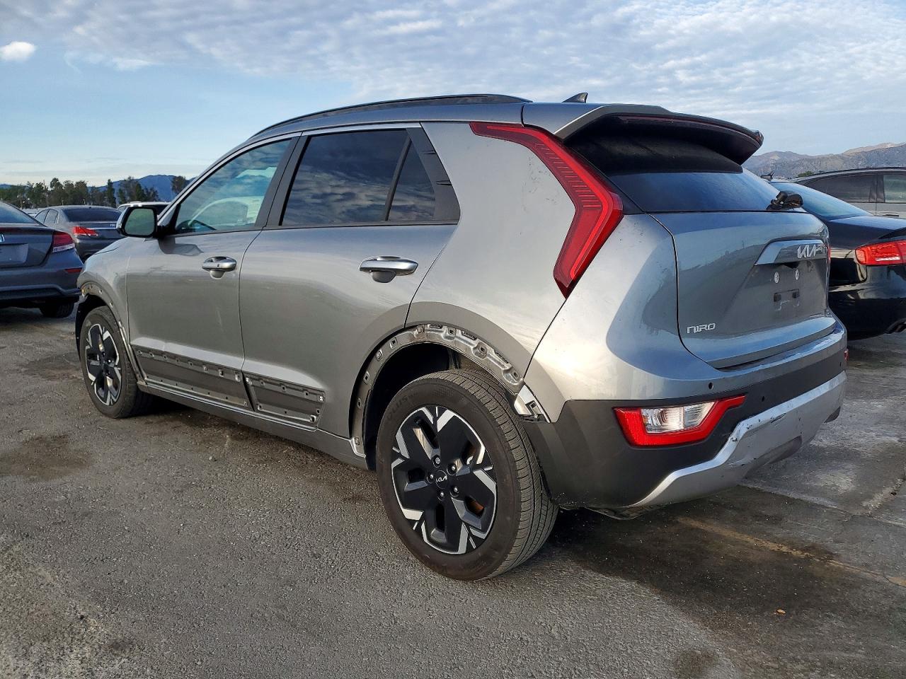 2024 KIA NIRO WIND photo 4