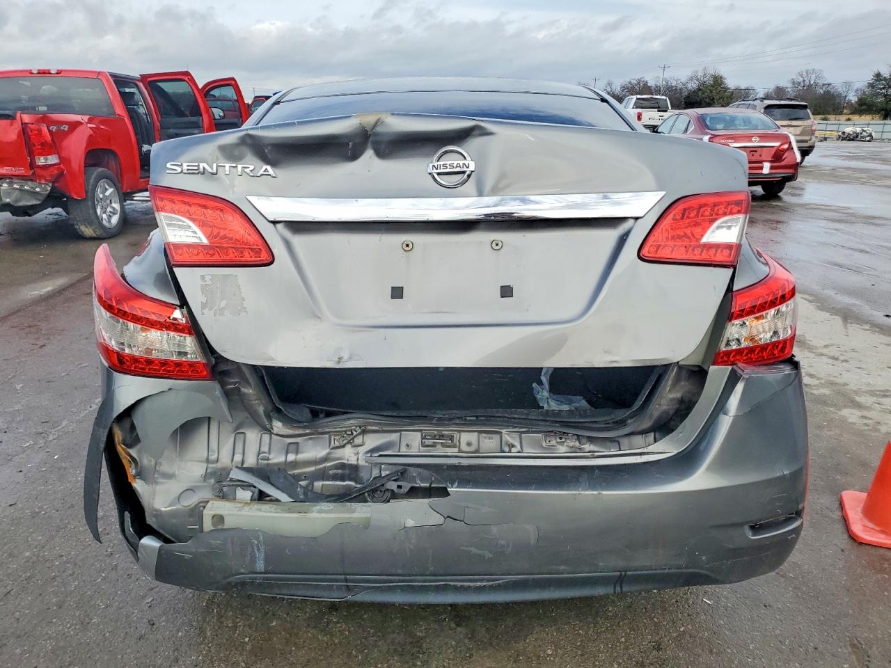 2015 NISSAN SENTRA S photo 16
