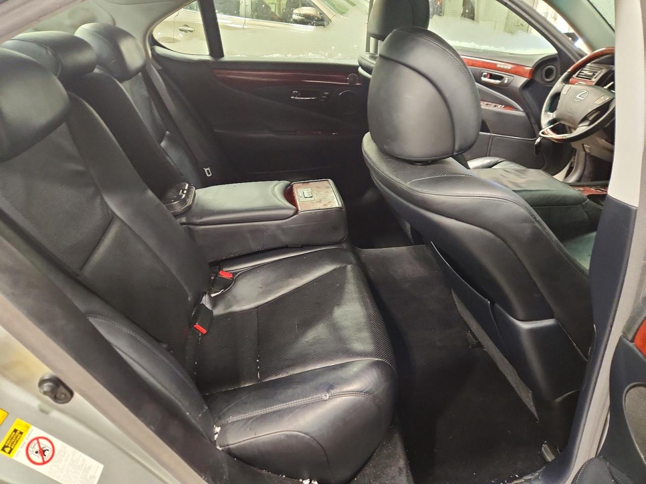 2007 LEXUS LS 460 photo 10