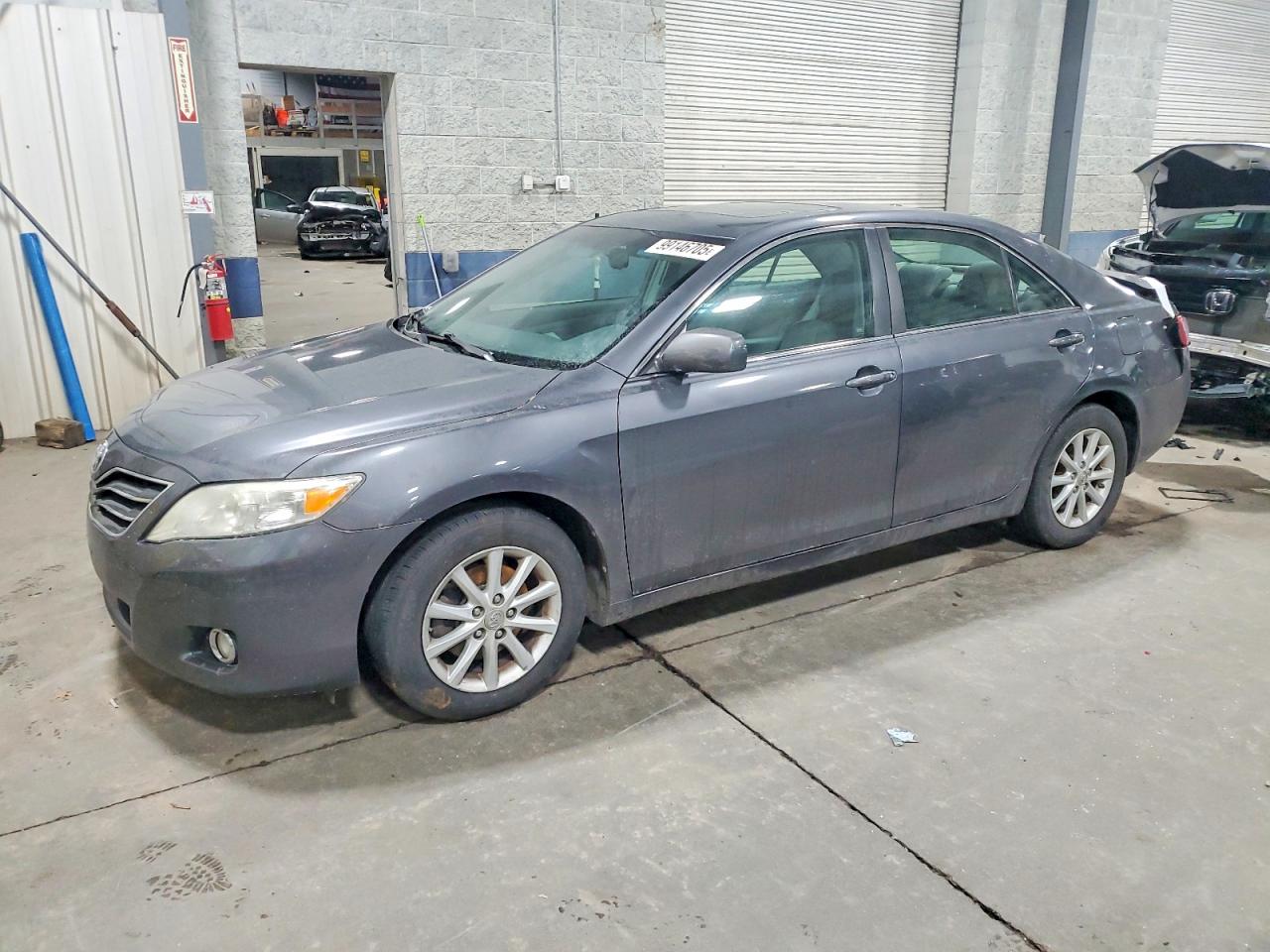 2011 TOYOTA CAMRY