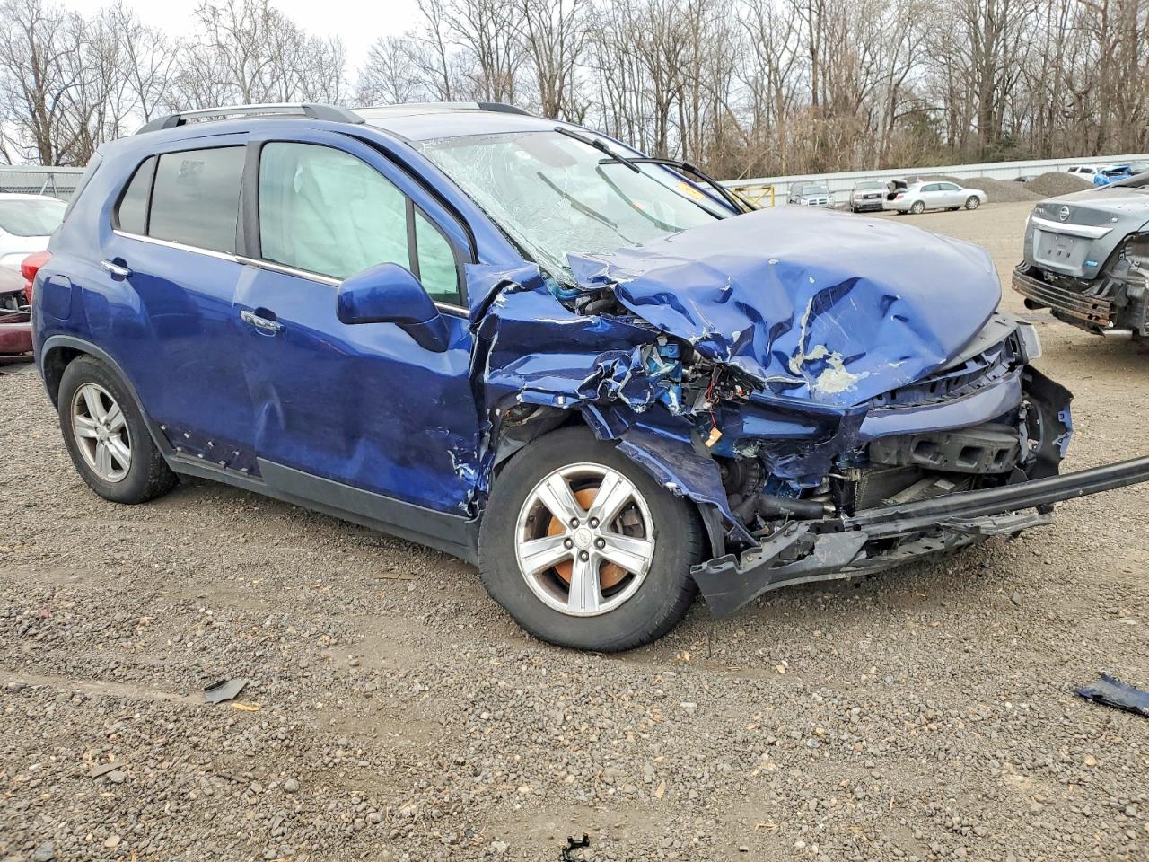 2017 CHEVROLET TRAX 1LT photo 4