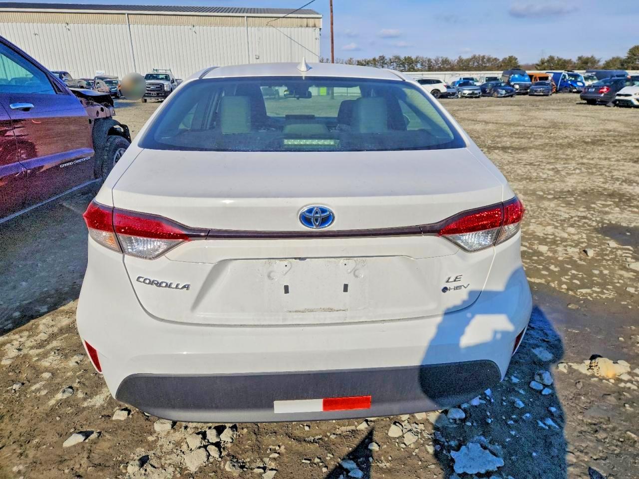 2025 TOYOTA COROLLA LE photo 11