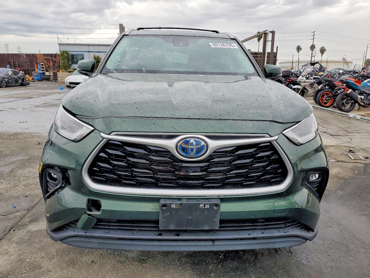 2023 TOYOTA HIGHLANDER HYBRID XLE photo 9