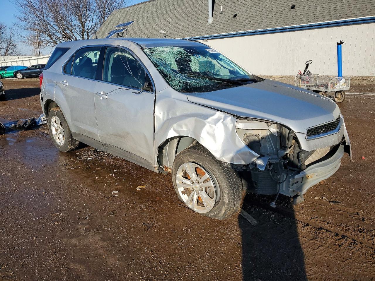 2013 CHEVROLET EQUINOX LS photo 4