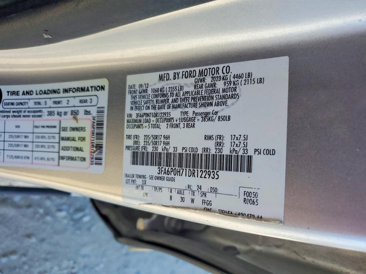 2013 FORD FUSION SE photo 12