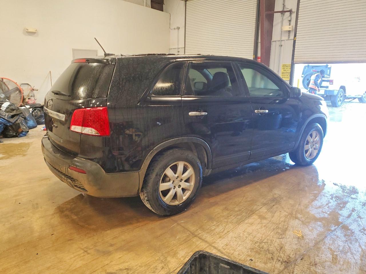 2011 KIA SORENTO BASE photo 3