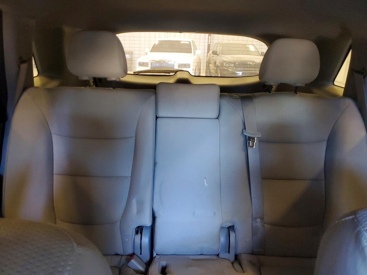 2011 KIA SORENTO BASE photo 10