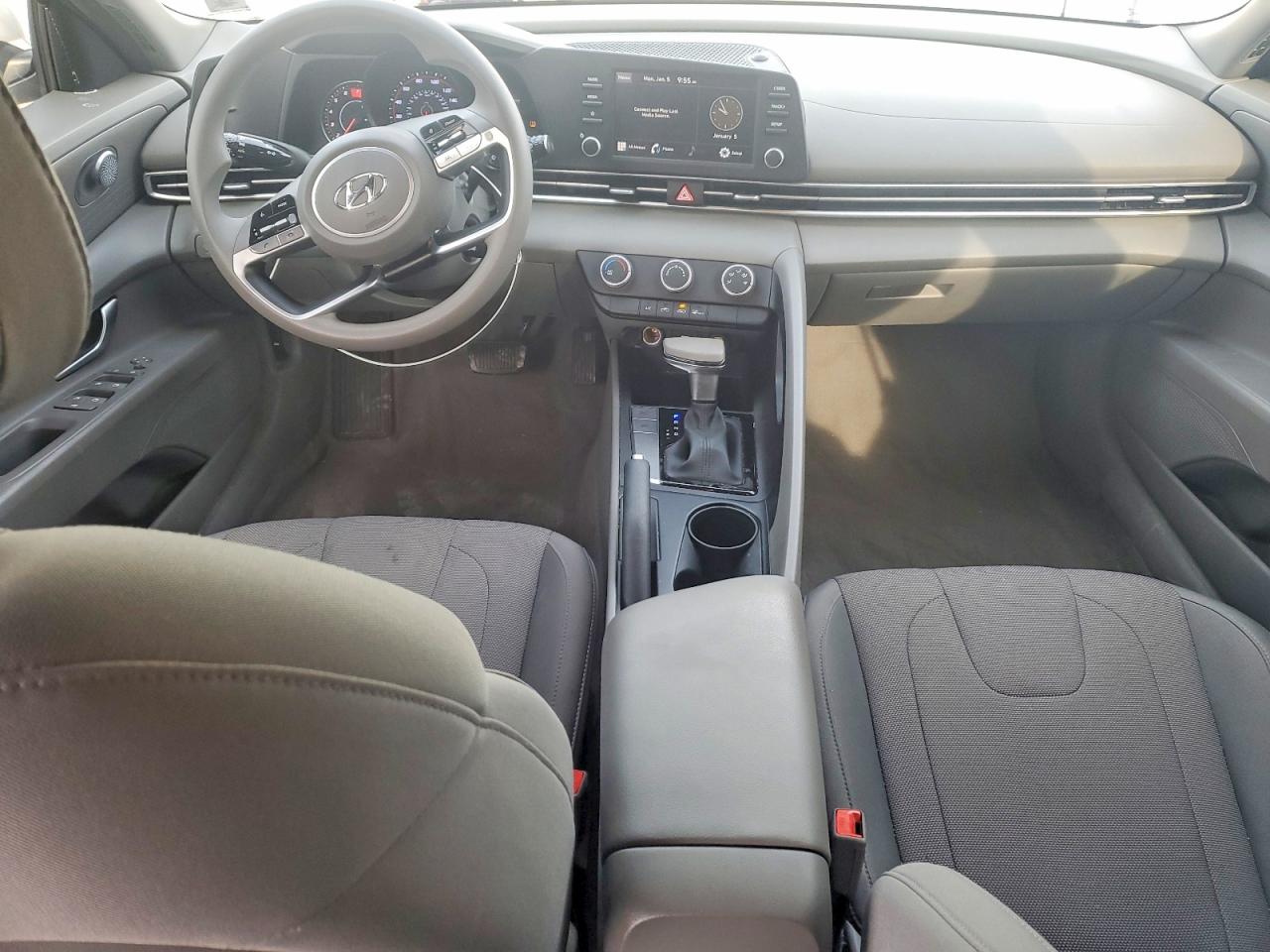 2022 HYUNDAI ELANTRA SE photo 8