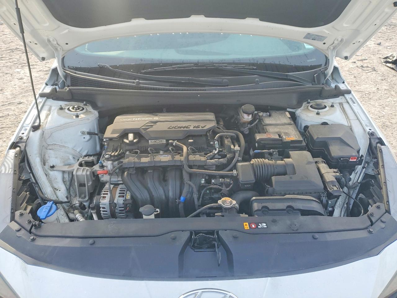 2022 HYUNDAI ELANTRA SE photo 11