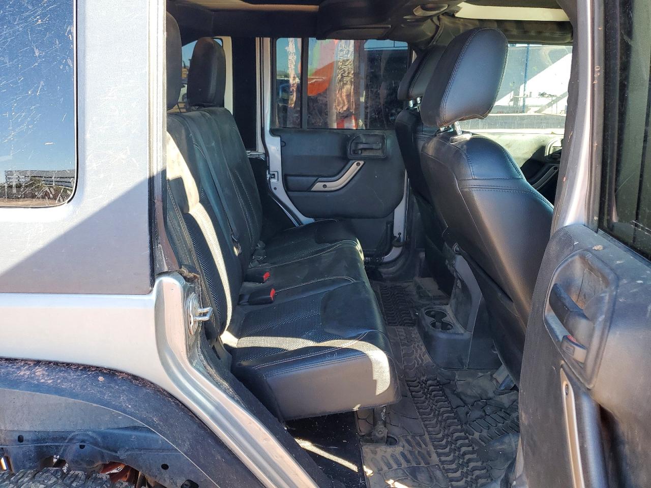 2016 JEEP WRANGLER UNLIMITED SAHARA photo 11