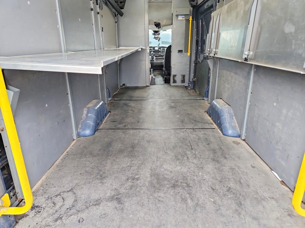 2020 FORD TRANSIT 250 DELIVERY VAN photo 19