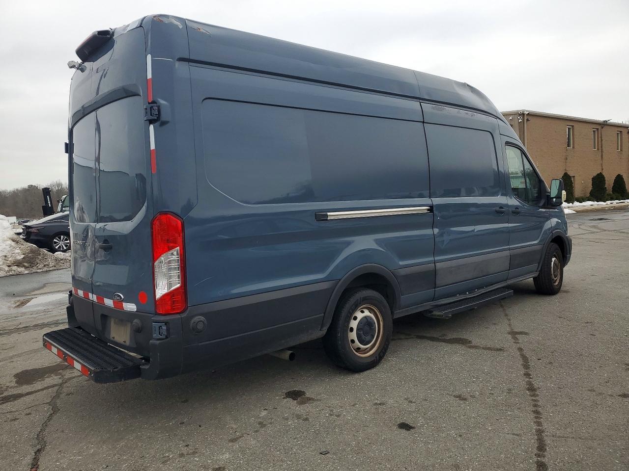2020 FORD TRANSIT 250 DELIVERY VAN photo 3